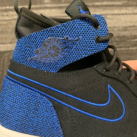 Jordan Air Retro Ultra Black-White - Picture 3 of 7